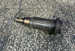 CENTER SPINDLE