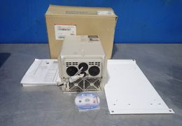 YASKAWA AC DRIVE  -  CIMR-G7U2015