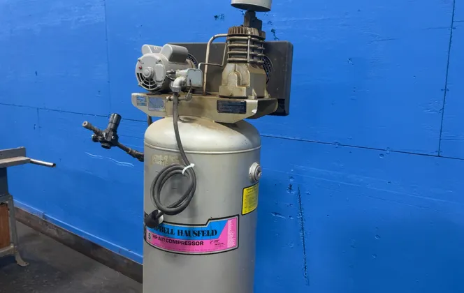 Campbell Hausfeld 5 Hp Air Compressor - Vt558704 | HGR*24