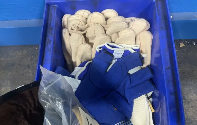 Memphis Gloves