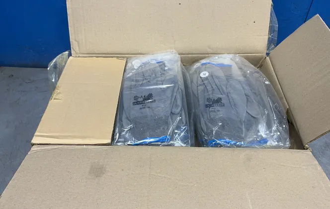 Ultratech Medium Gloves