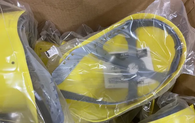 Wilson Yellow Feather-kap
