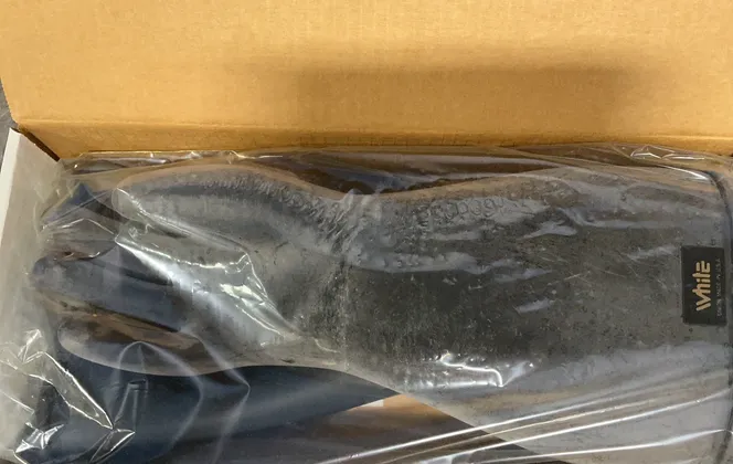White Rubber Insulating Gloves
