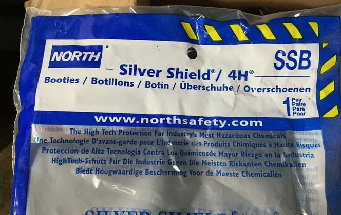 North Silver Shield / 4h Booties, Aprons - Ssa / Ssb