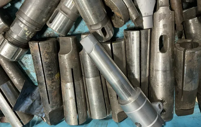 Dbt Tool Holders
