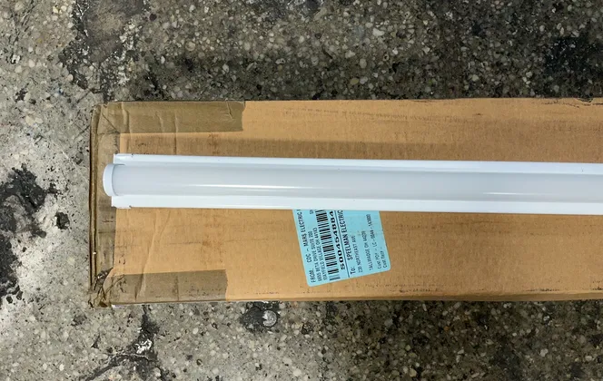 Lithonia Lighting 46” Led Strip Light