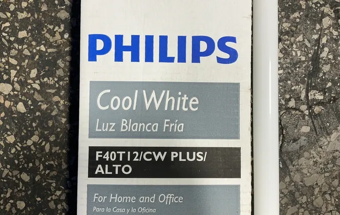 Phillips 48” Light Bulbs - F40t12/cw Plus/alto