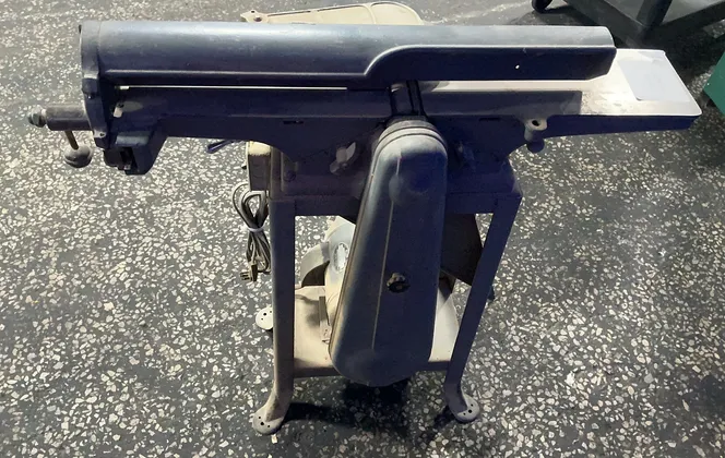 Delta 4”x32.5” Jointer - Nj-227