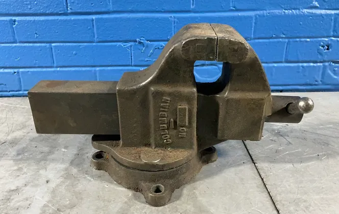 Columbian Vise Mfg. 4” X 11.5” Vise - 604