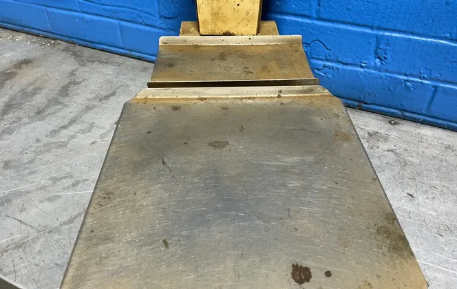 Weiler Scale Company 2.5 Kg Over Under Scale - 8801
