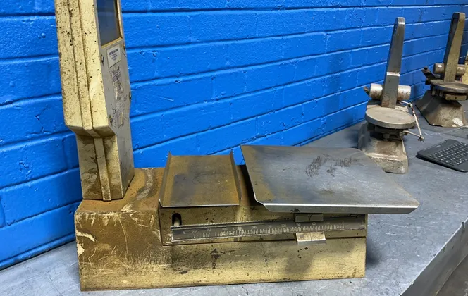 Weiler Scale Company 2.5 Kg Over Under Scale - 8801