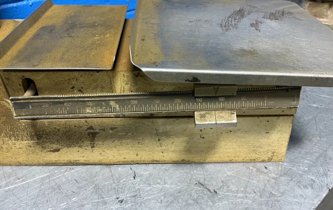 Weiler Scale Company 2.5 Kg Over Under Scale - 8801