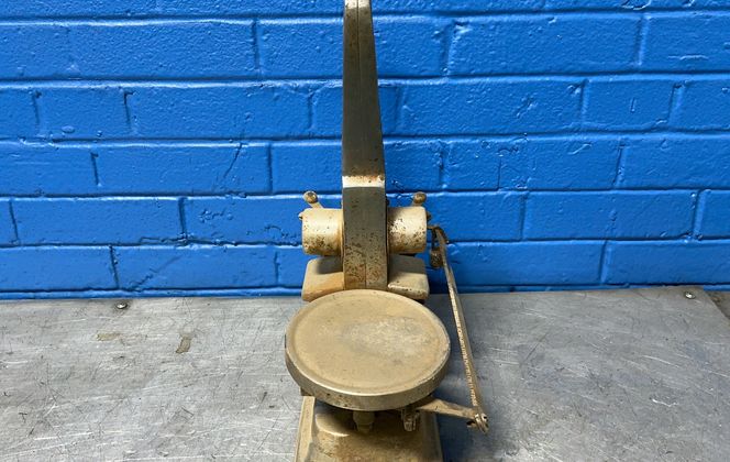 The Exact Weight Scale Scale Co. 1 Lb Over Under Scale - 42