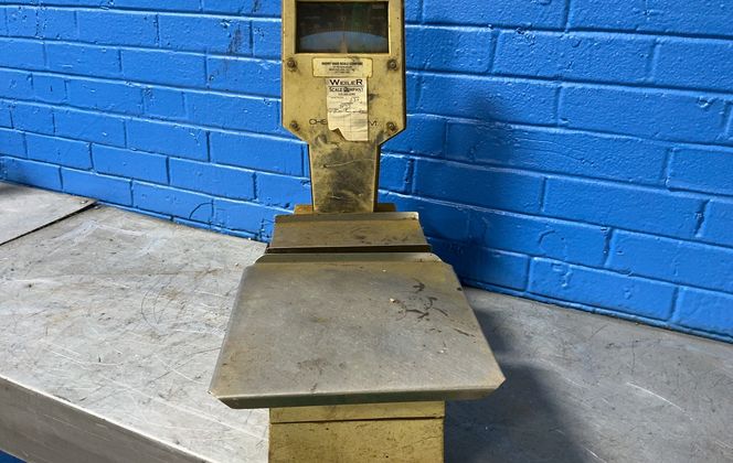 Weiler Scale Company 2.5 Kg Over Under Scale - 8801