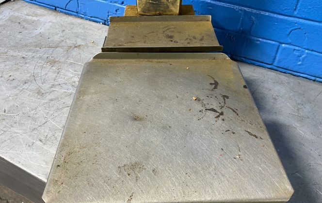 Weiler Scale Company 2.5 Kg Over Under Scale - 8801