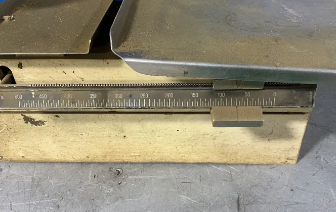Weiler Scale Company 2.5 Kg Over Under Scale - 8801