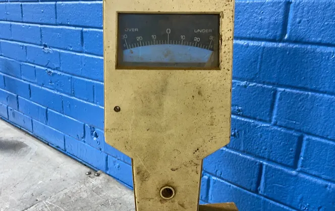 Weiler Scale Company 2.5 Kg Over Under Scale - 8801