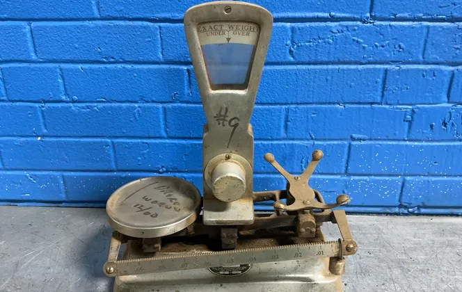 The Exact Weight Scale Scale Co. 1 Lb Over Under Scale - 42