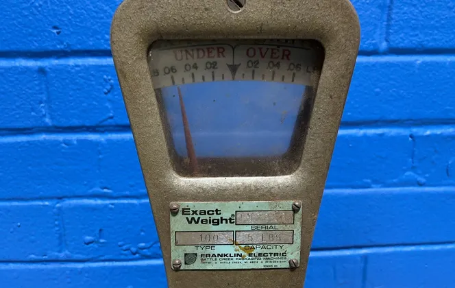 The Exact Weight Scale Scale Co. 5 Lbs Over Under Scale - 100