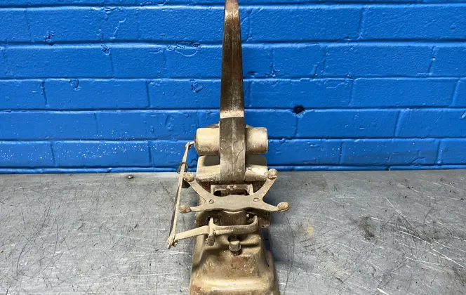 The Exact Weight Scale Scale Co. 1 Lb Over Under Scale - 42