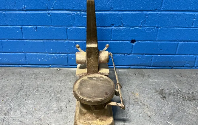 The Exact Weight Scale Scale Co. 1 Lb Over Under Scale - 42