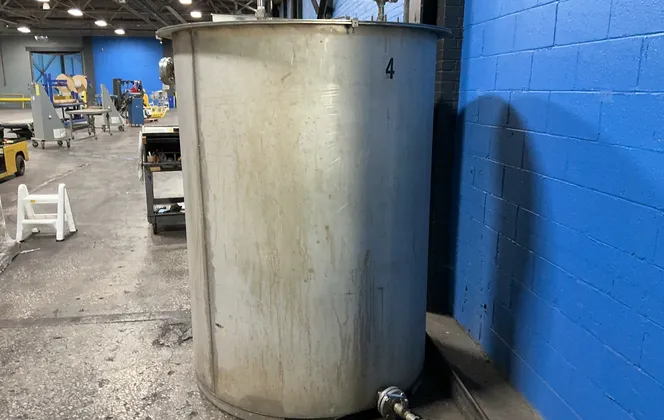 700 Gallons S/s Tank