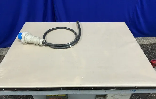 36” X 48” Heating Table