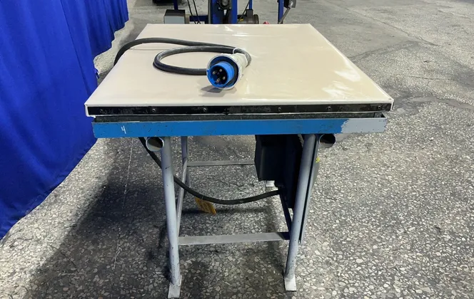 36” X 48” Heating Table