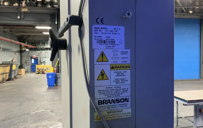 Branson Ultrasonic Welder - 2000iw