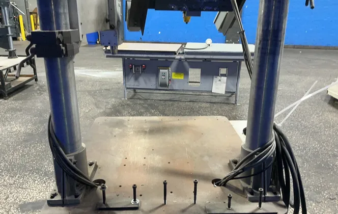 Branson 23” X 32” 2 Head Ultrasonic Welder