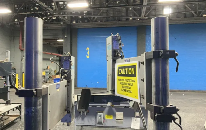 Branson 23” X 32” 2 Head Ultrasonic Welder