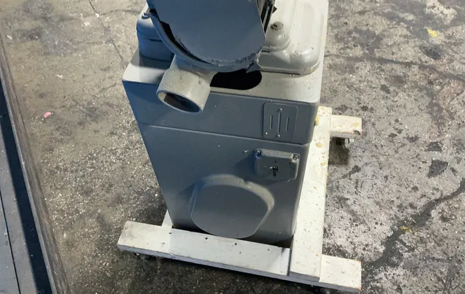 Rockwell International 6” W Belt, 7.5”x14.75” Table Belt Sander - 31-520
