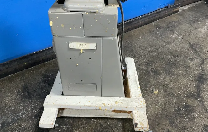 Rockwell International 6” W Belt, 7.5”x14.75” Table Belt Sander - 31-520