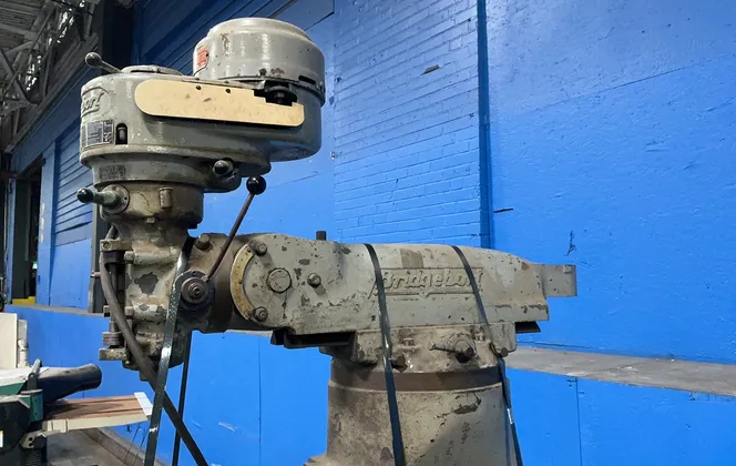 Bridgeport 9”x42” Vertical Mill - 3926