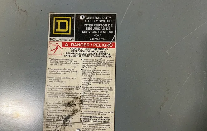 Square D 400 A / 240 V General Duty Fusible Safety Switch - D325n