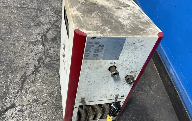 Gardner Denver 100 Scfm @ 100 Psig & 100* F Compressed Air Dryer - Rnc100a2c1n1
