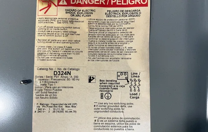 Square D 200 A / 240 V General Duty Fusible Safety Switch - D324n