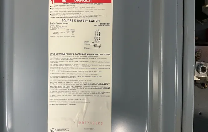 Square D 200 A / 240 V Heavy Duty Fusible Safety Switch - H324n