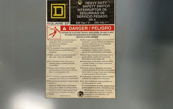 Square D 200 A / 250 V Heavy Duty Fusible Safety Switch - H324n