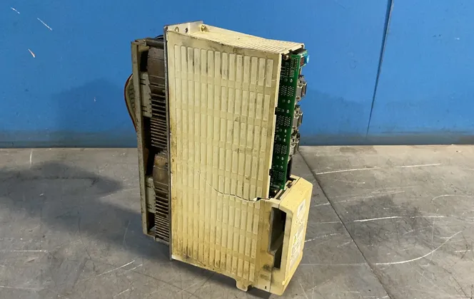 Mitsubishi 30 Amps Servo Drive Unit - Mds-c1-v1-45