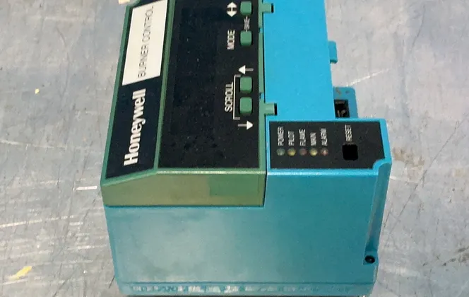 Honeywell Burner Control Unit - Rm7838 C 1004