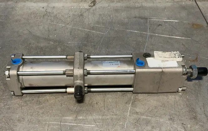 Smc 145psi Max Pneumatic Tie Rod Cylinder - Cdna2t50-200-d