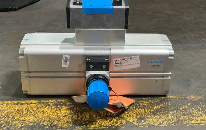 Festo 1:2-10bar, 2:4-16bar Pneumatic Pressure Booster - Dpa-100-16