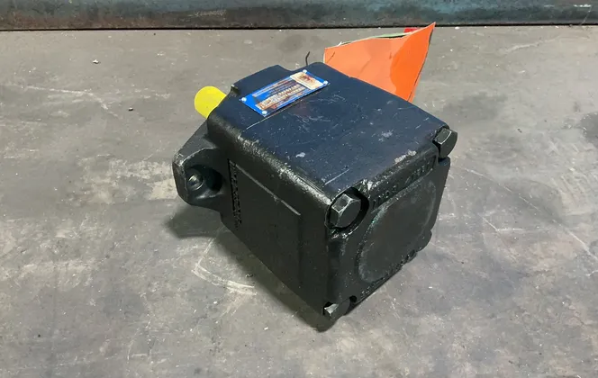 Denison Hydraulics Hydraulic Pump - 7ds-b38-1801-a100