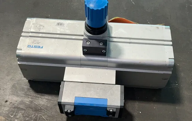 Festo 1:2-10bar, 2:4-16bar Pressure Booster - Dpa-100-16