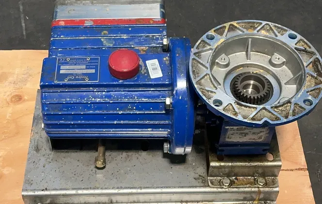 Wanner Engineering Hydra Cell Metering Pump - P200c126001