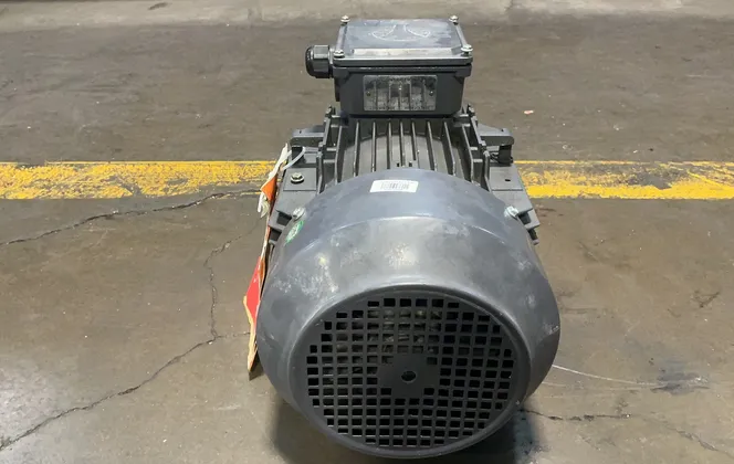 Techto 5.5 Hp Industrial Electric Motor - Gr3-al-tf-112mb3-2-b-d-5.5