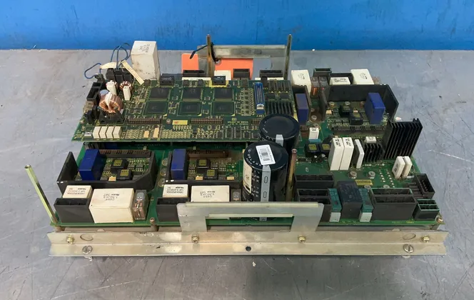 Fanuc V06310224 Servo Amplifier - A06b-6105-h002