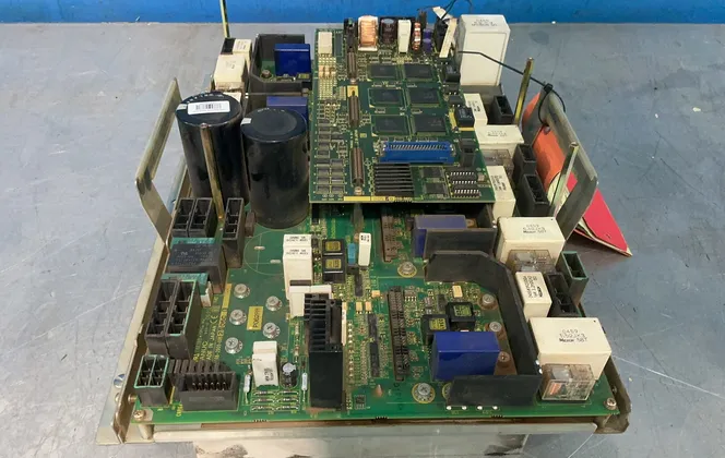 Fanuc V06310224 Servo Amplifier - A06b-6105-h002