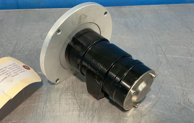 Atlas Copco 9000rpm 100psig Pneumatic Vane Motor - Lzl05-l-p-nema